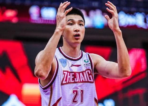 2023.2.17：拉特克利夫和贾西姆展开竞价，卡塔尔方面希望100%收购曼联。